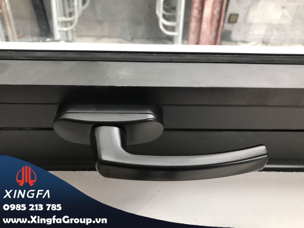 Hình ảnh tay nắm cửa sổ phụ kiện Roto nhập khẩu 100% CHLB Đức Hình ảnh tay nắm cửa sổ phụ kiện Roto nhập khẩu 100% CHLB Đức